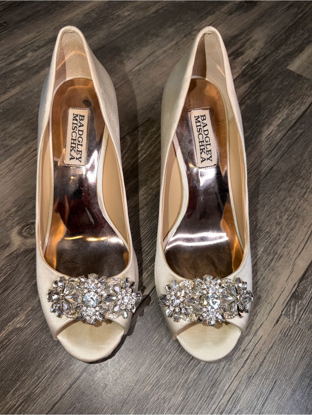 Badgley Mischka Womens 6.5 Ivory Satin Crystal Wedge Heels Bridal Wedding